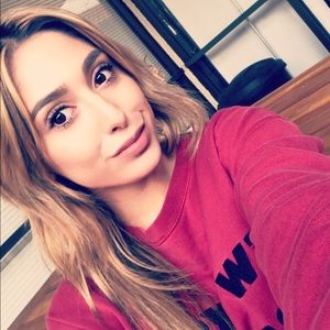 Meet your Posher, Sabrina